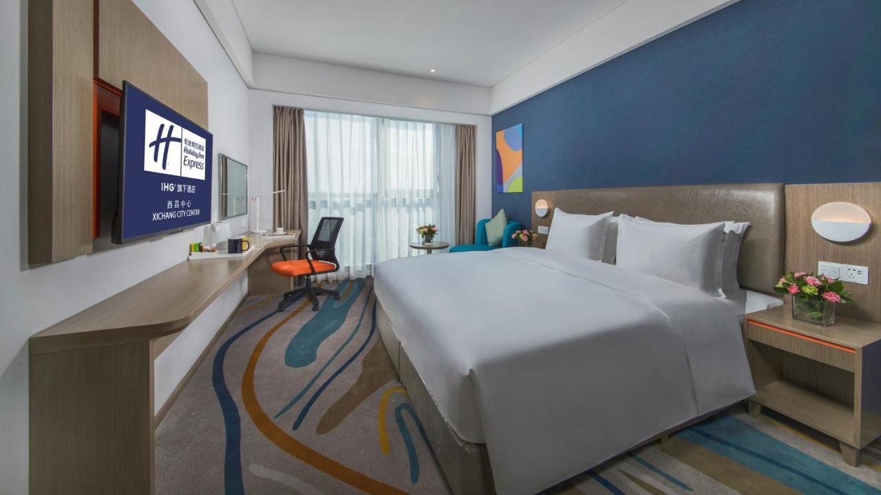 Holiday Inn Express - Xichang City Center By Ihg Екстер'єр фото