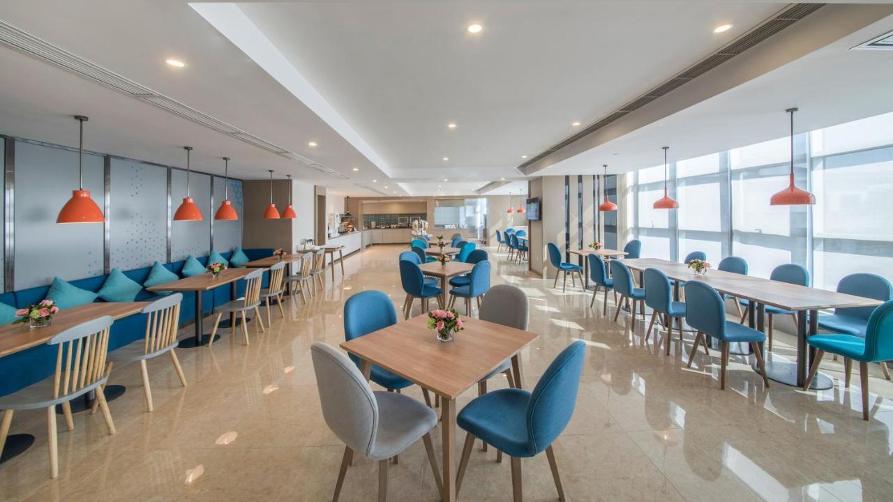 Holiday Inn Express - Xichang City Center By Ihg Екстер'єр фото